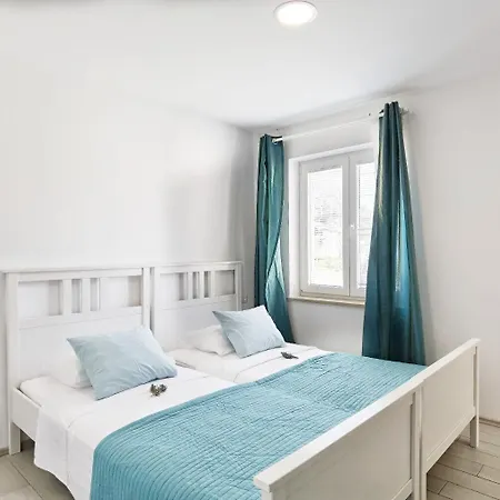 Room Boutique Rooms 2*