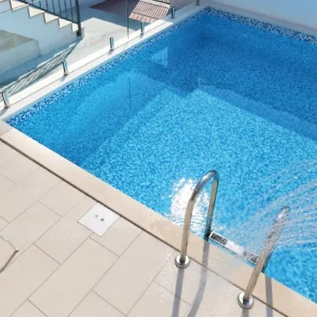 Guest house Boutique - With Pool Supetar