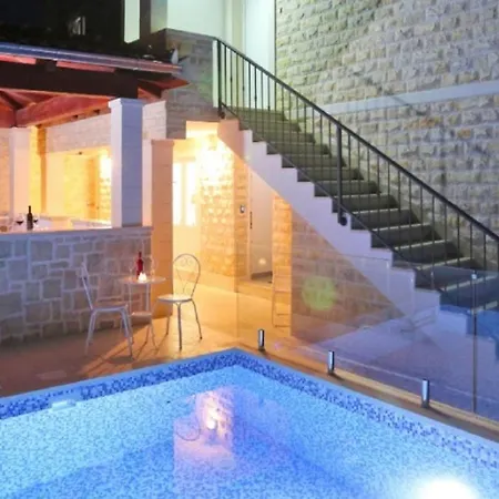 Boutique - With Pool Guest house Supetar
