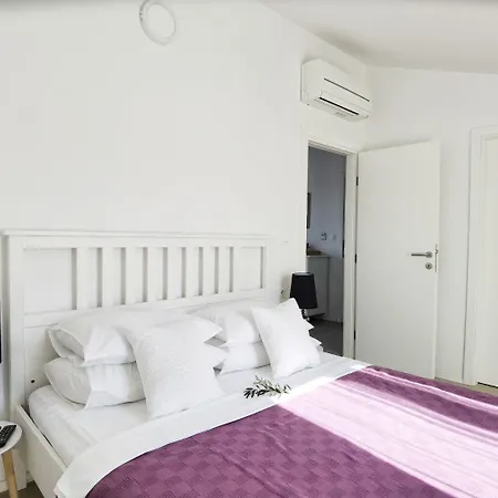 Boutique - With Pool Guest house Supetar