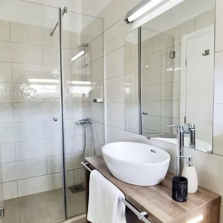 Guest house Boutique - With Pool Supetar