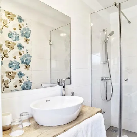 Boutique - With Pool Guest house *