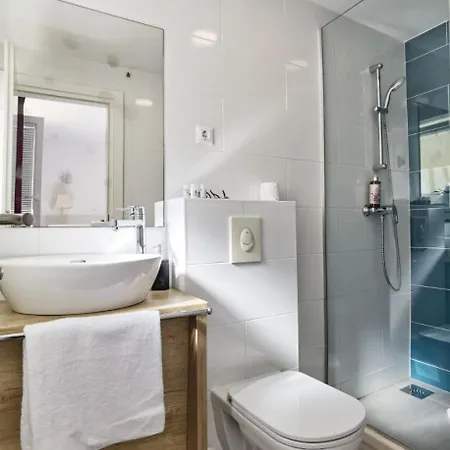 Boutique - With Pool Guest house *