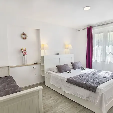 Konukevi Room Boutique Rooms Supetar