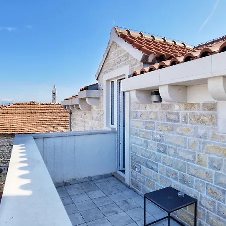 Guest house Boutique - With Pool Supetar