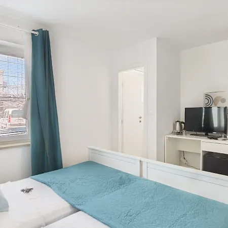 Room Boutique Rooms 2*