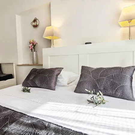 Boutique - With Pool Guest house Supetar